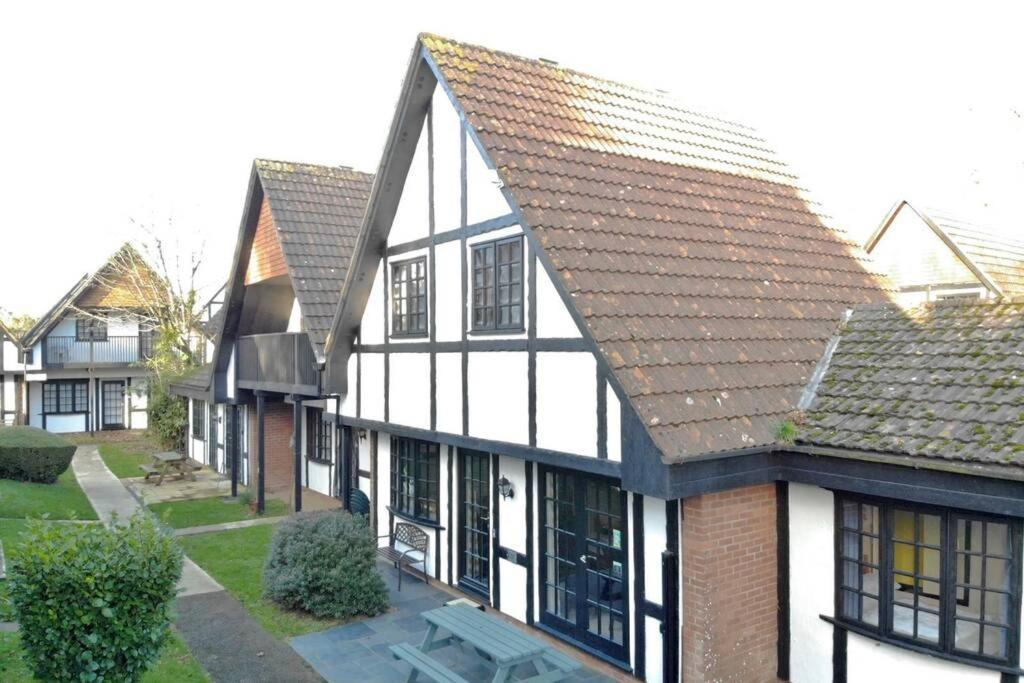 20 Tudor Court  Four Star AA accommodation Hayle Exterior foto