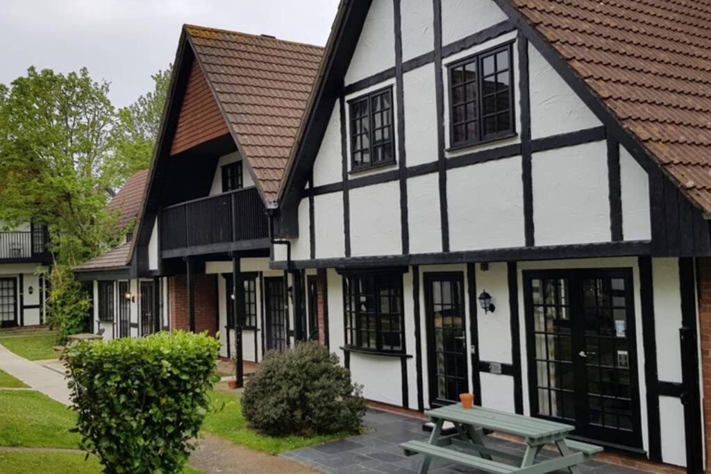 20 Tudor Court  Four Star AA accommodation Hayle Exterior foto