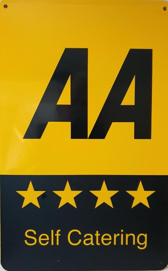 20 Tudor Court  Four Star AA accommodation Hayle Exterior foto